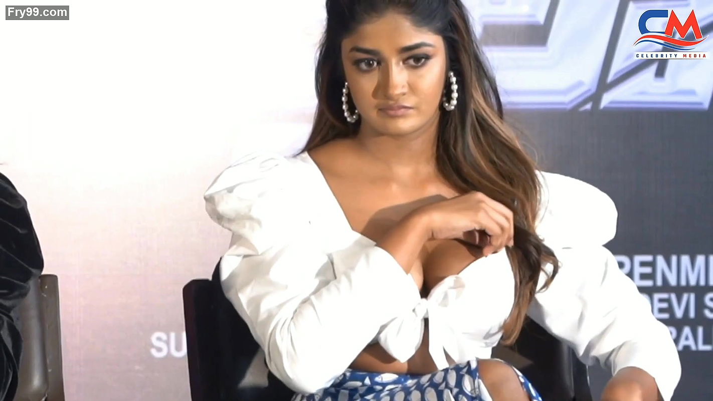 Dusky Dimple Hayathi Panty Peep