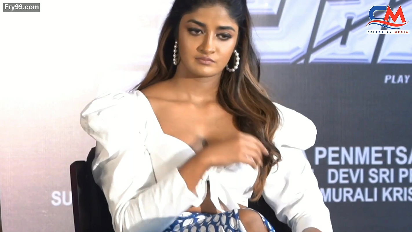 Dusky Dimple Hayathi Panty Peep