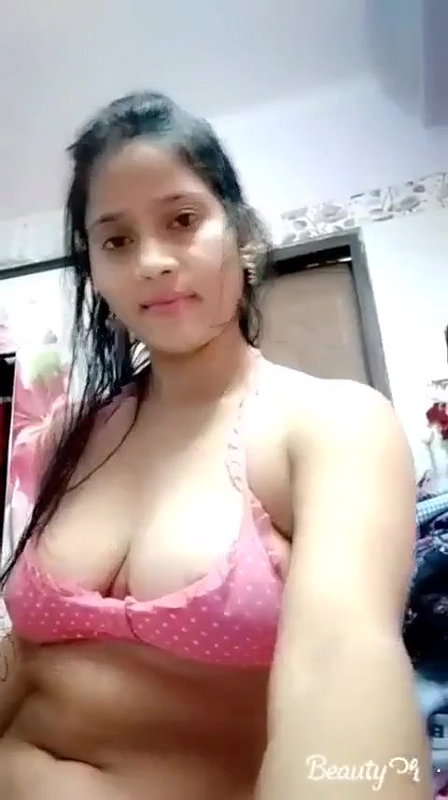 Beautiful Married Bhabhi Showing Boobs and Pussy
