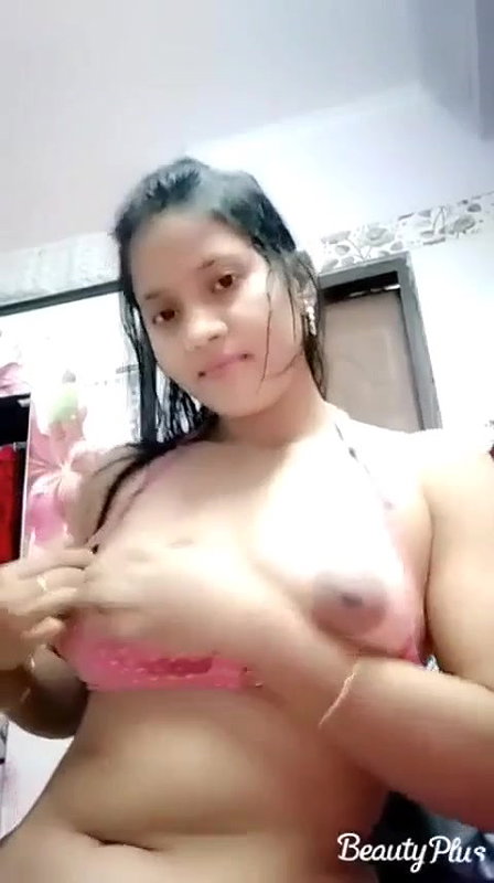 Beautiful Married Bhabhi Showing Boobs and Pussy