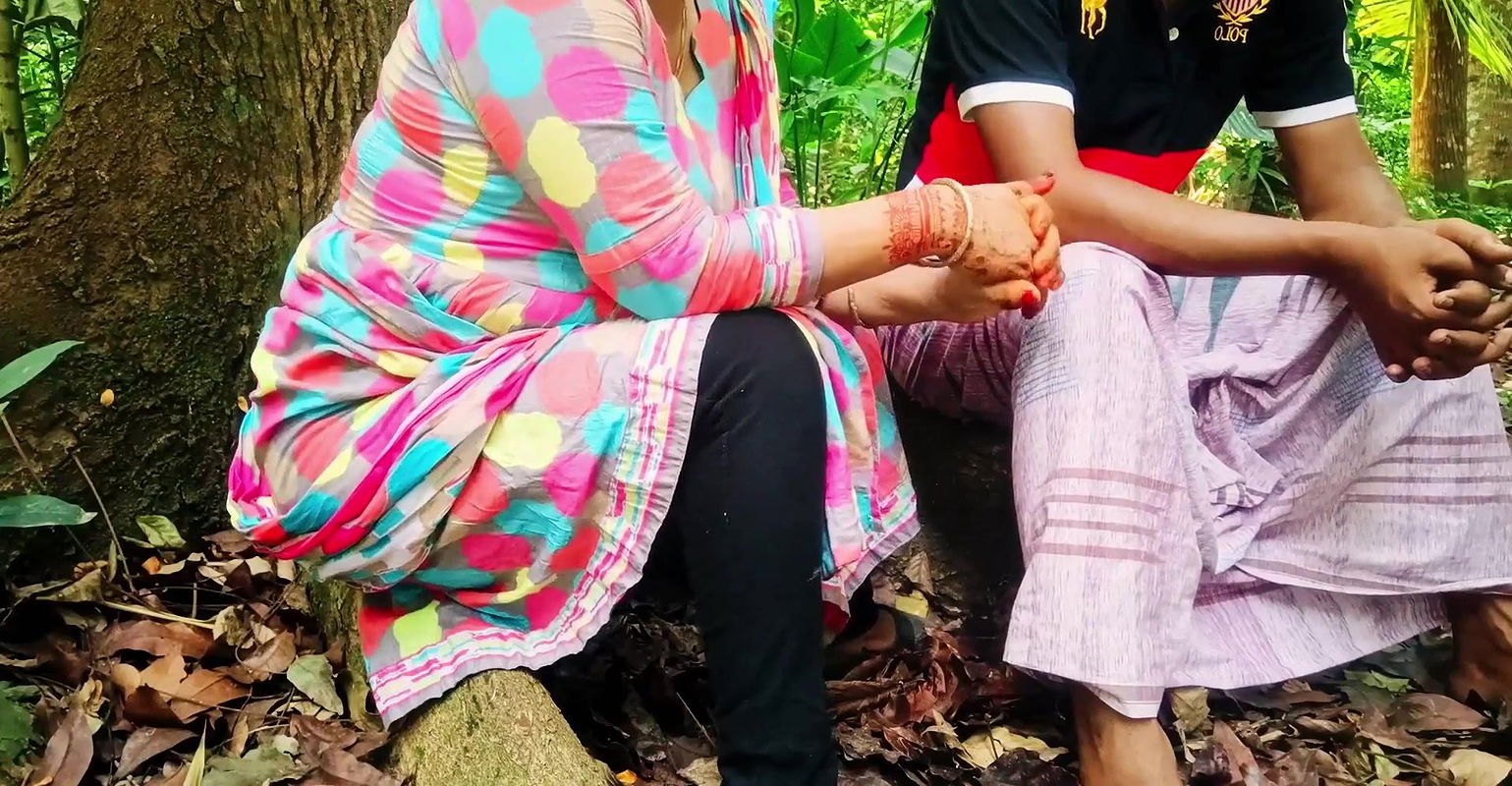 Fuckd and sexy talk in the jungle with the neighbor