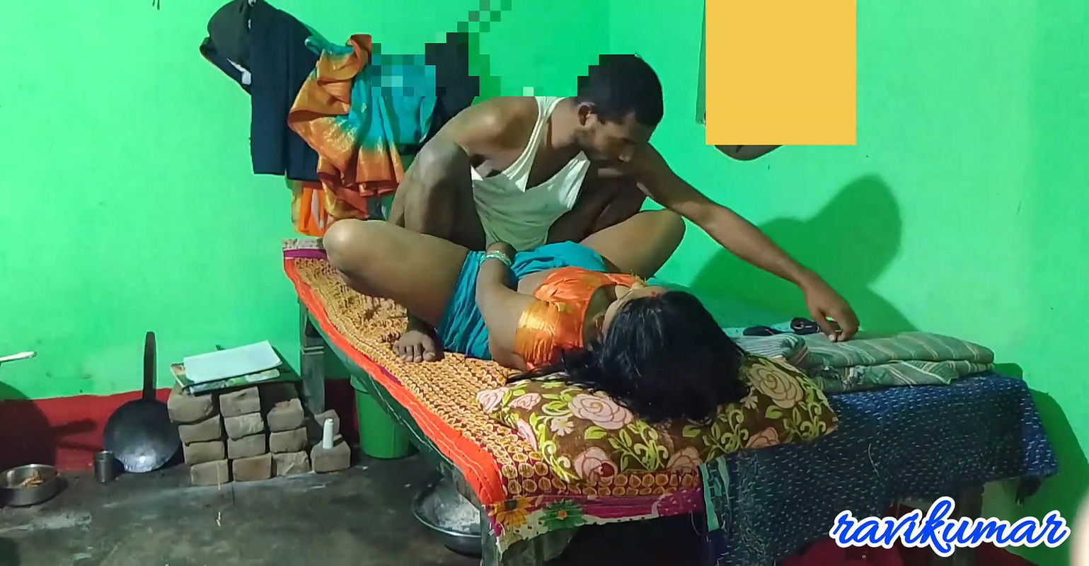 HoLi Me Ghar Gaya Tha Raat Me Chudae Kadiya