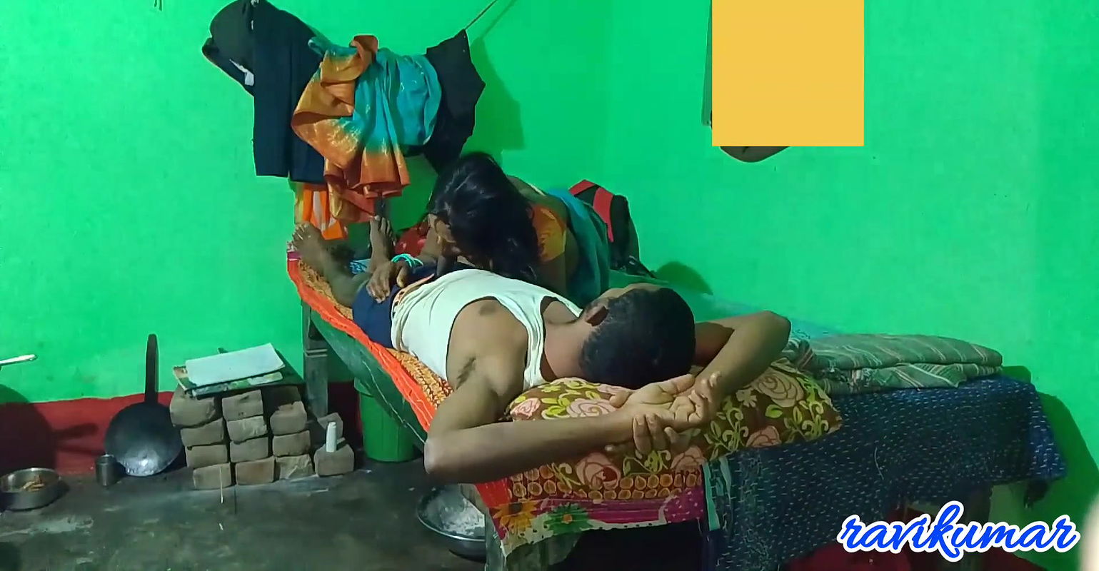 HoLi Me Ghar Gaya Tha Raat Me Chudae Kadiya