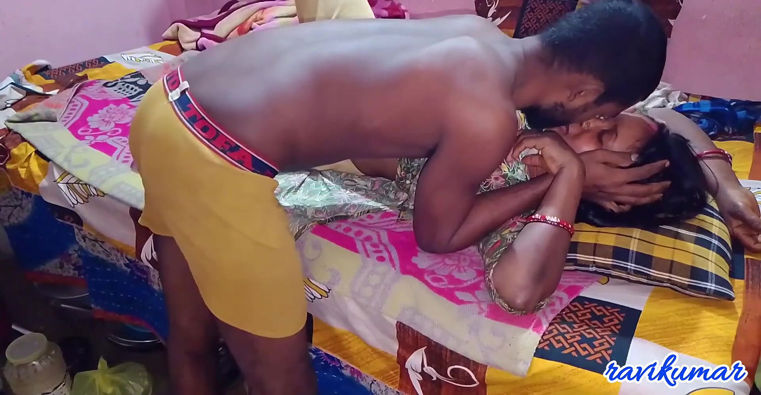 pne WAife Ki Behan Ko Bohat choda Raat me Maja Aya