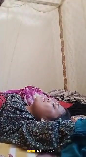 Sexy girl lift up and bang hard