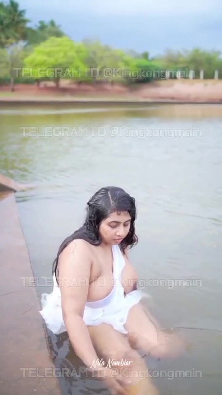 Nila Nambiar Bath in Pond Showing Big B00bs pussy & ass