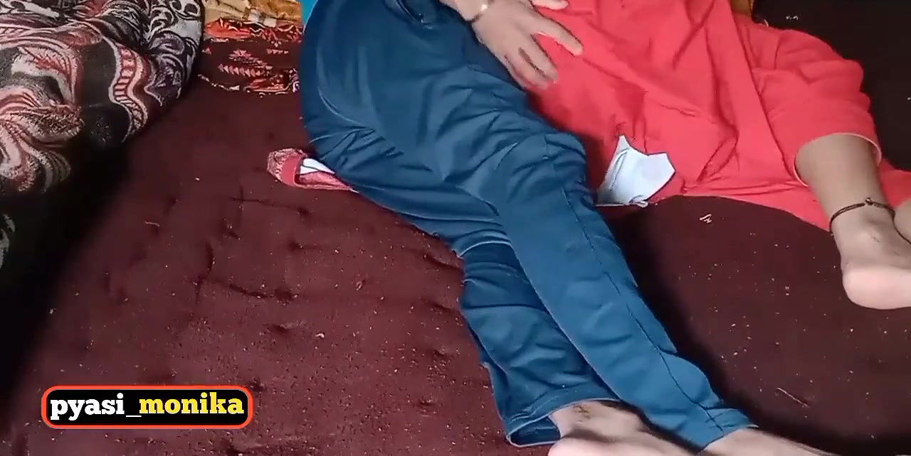 Dever ji fuck me hard befor my husband get back home  big ass bhabhi hard fuck by her devar        bhabhi loves