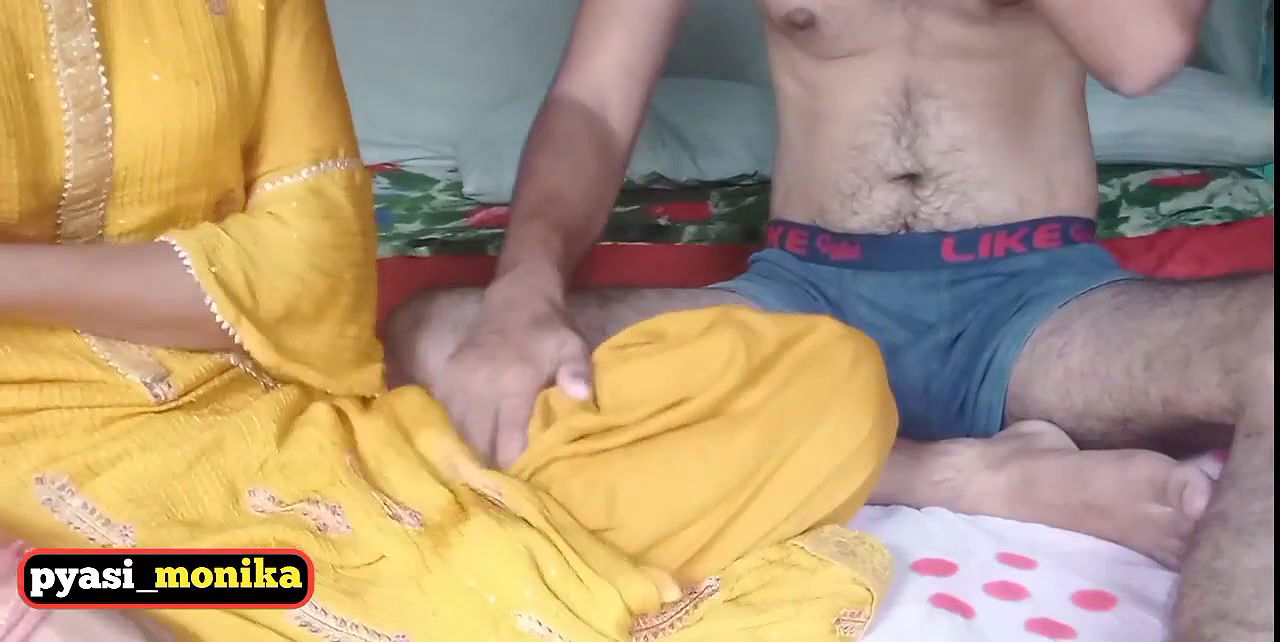 I seduced my coworker’s mom and fucked hard