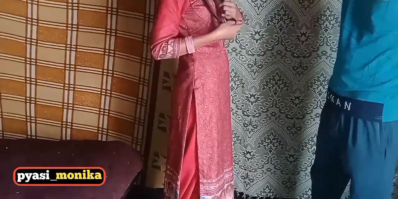 Skinni village bhabhi fucked hardcore by neighbour boy when she is home alone