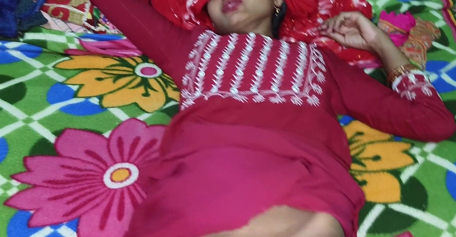 Mami sadi gai Soni didi akele Ghar par thi night me soni didi boli bhaiya hame chodo aaj mami nahi hai ham dono hi hai