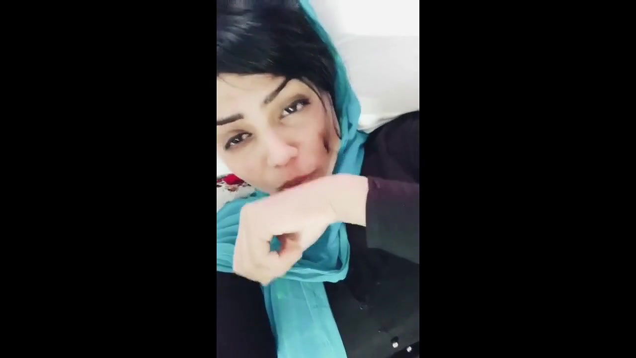 Beautiful Chubby girl Showing her big Boobs