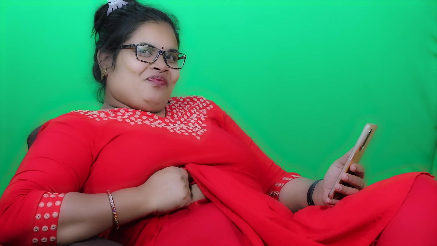 MUMBAI NAUGHTY GIRL FINGERING IN RED DRESS AND GLASSES