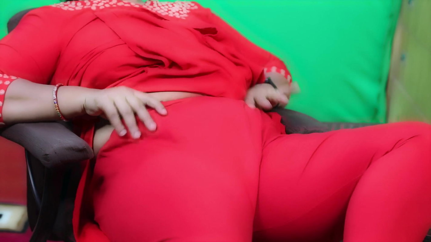 MUMBAI NAUGHTY GIRL FINGERING IN RED DRESS AND GLASSES