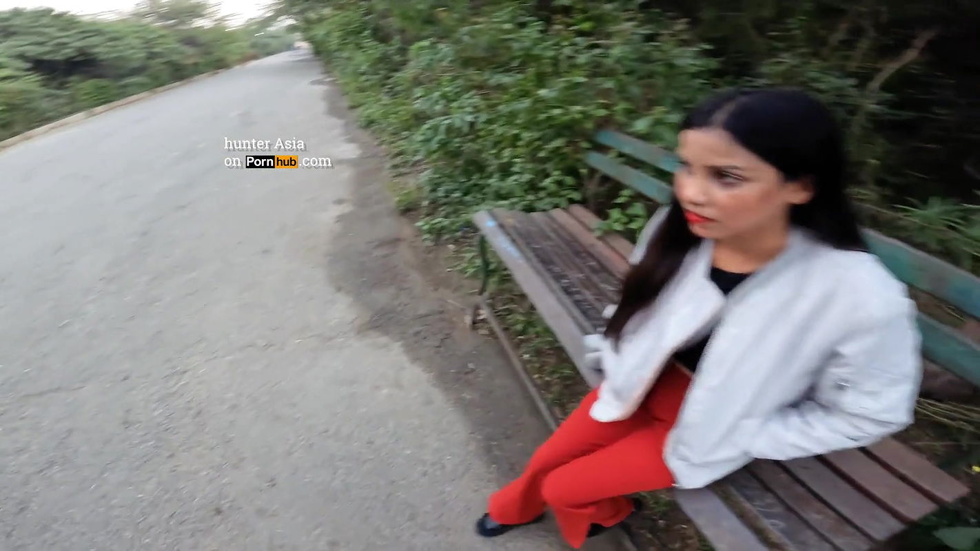 Horny Indian Girl Cheating her Boyfriend & Getting