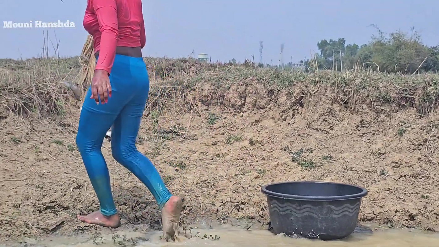 Amazing Mouni Hanshda Net fishing in Mud Water pon
