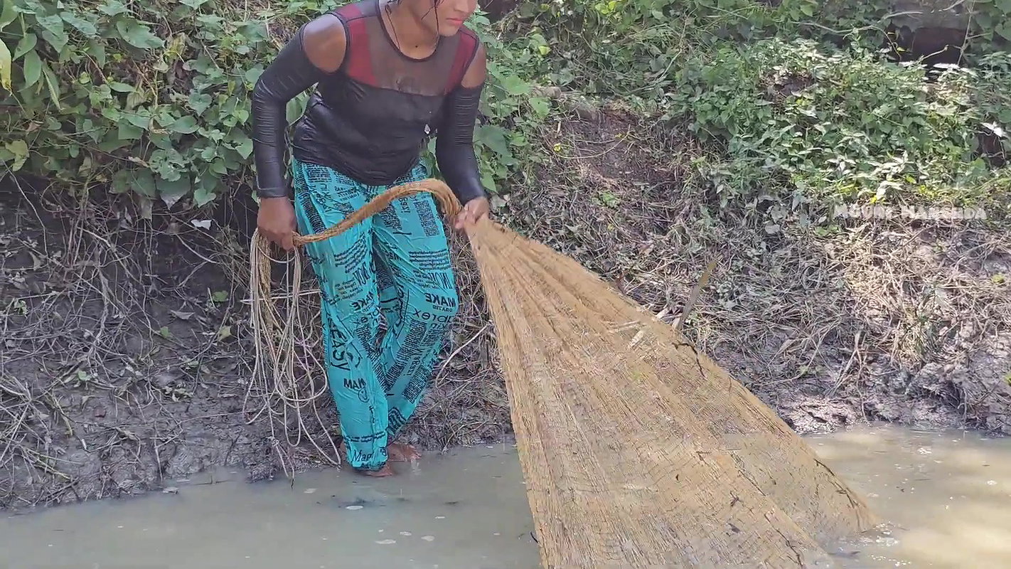 Amazing Mouni Hanshda Net Fishing video
