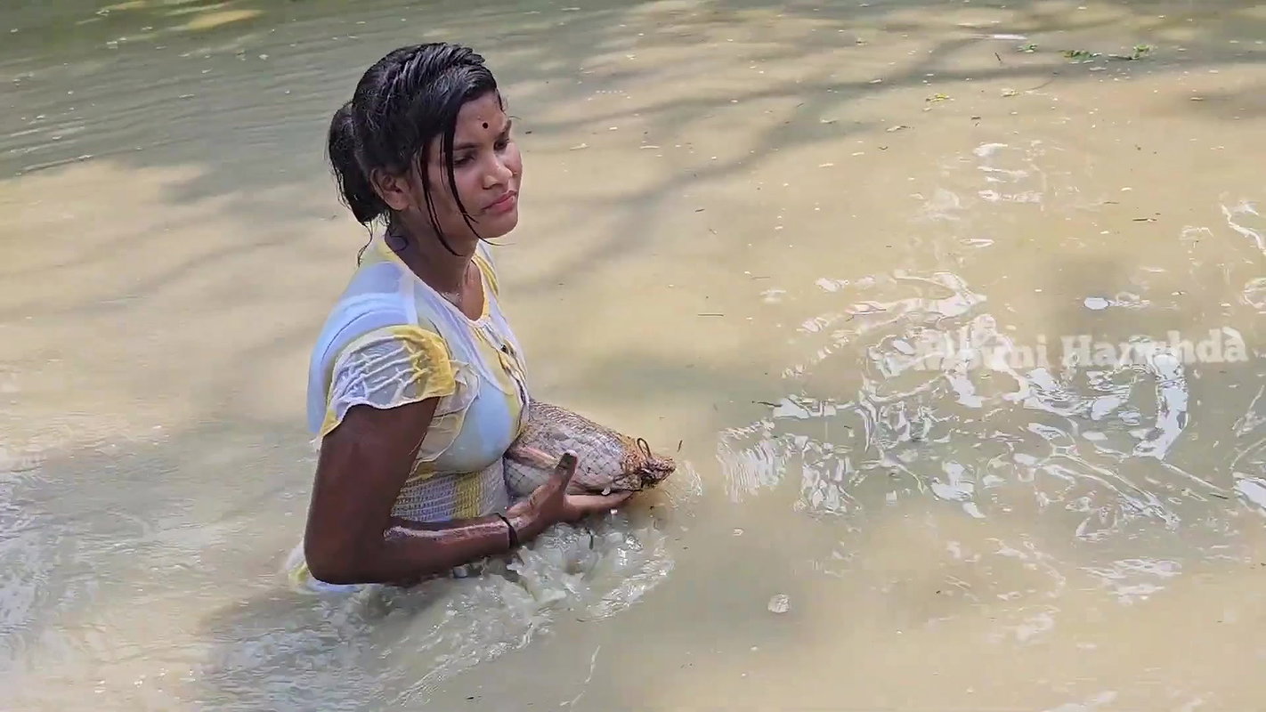 Amazing Net Fishing in Mud Water-da