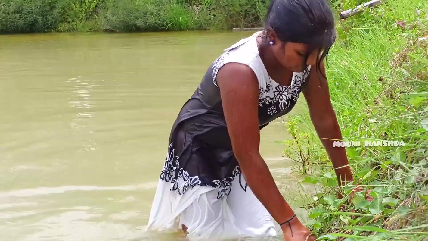 Amazing Village Girl Fishing Video