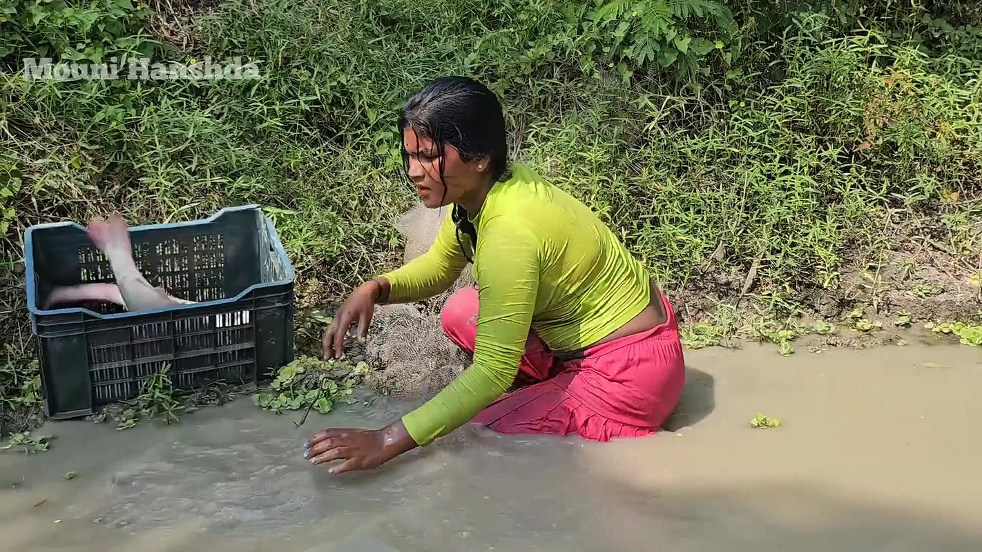 Amazing Village Girl New Fishing video