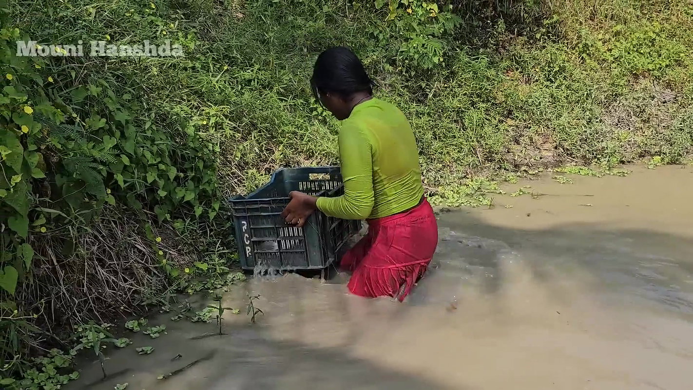 Amazing Village Girl New Fishing video