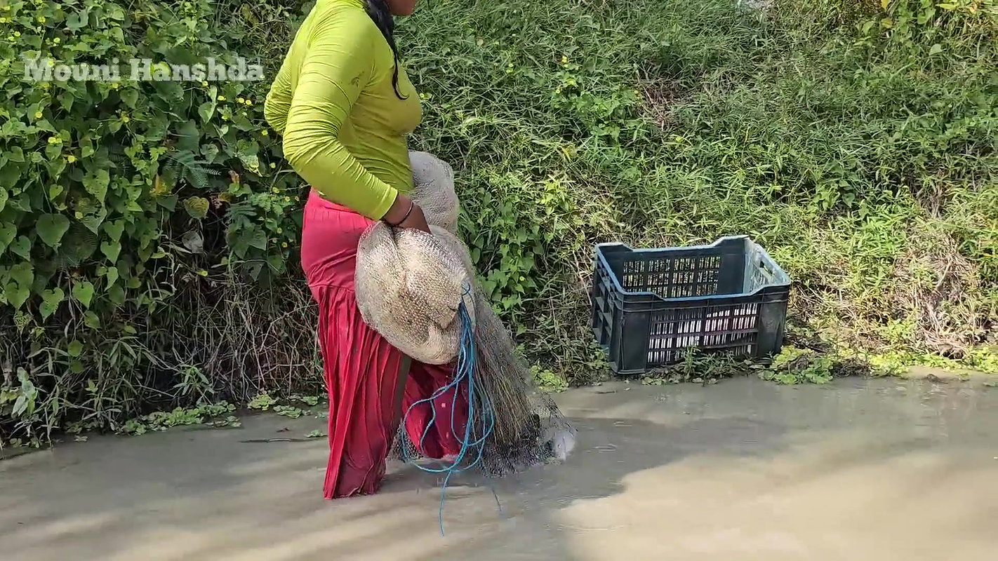 Amazing Village Girl New Fishing video