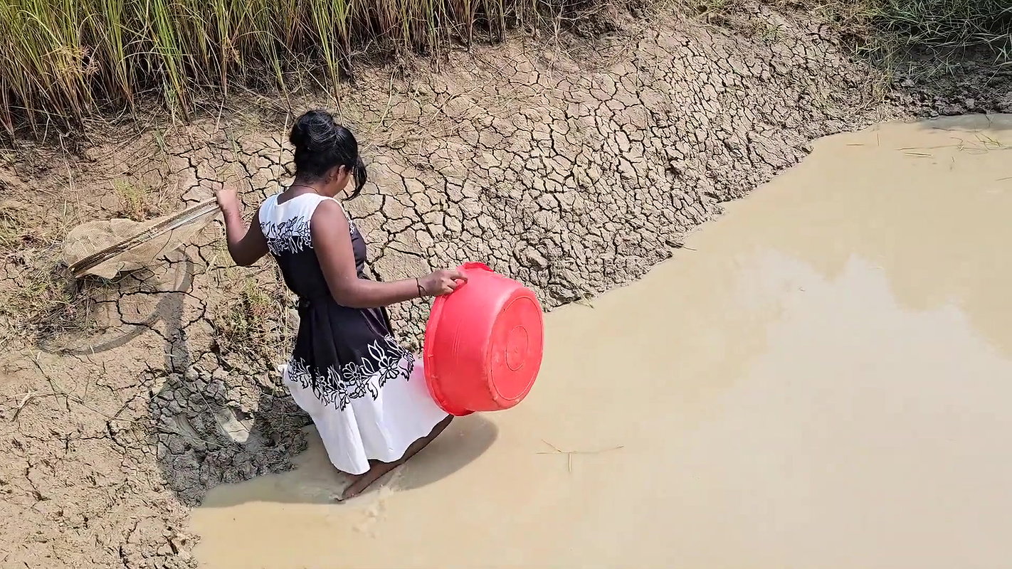 Amazing Village girl new Fishing video