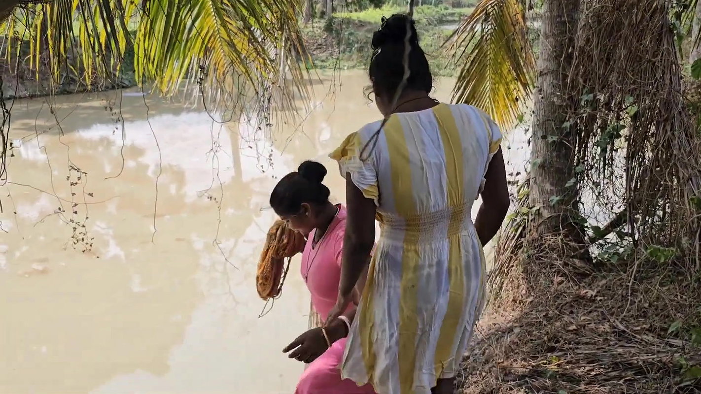 Amazing Village Women Fishing video with Mouni Fis