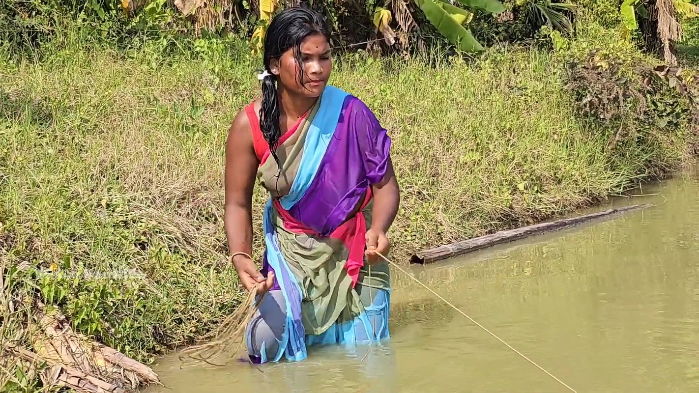 Amazing Village Women Fishing video