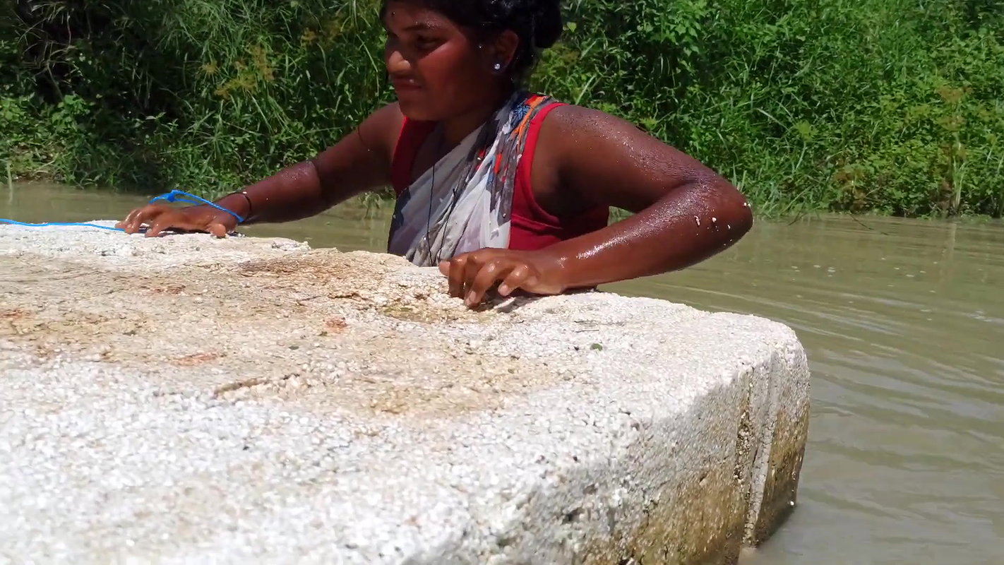 Amazing Village women Floating and Fishing
