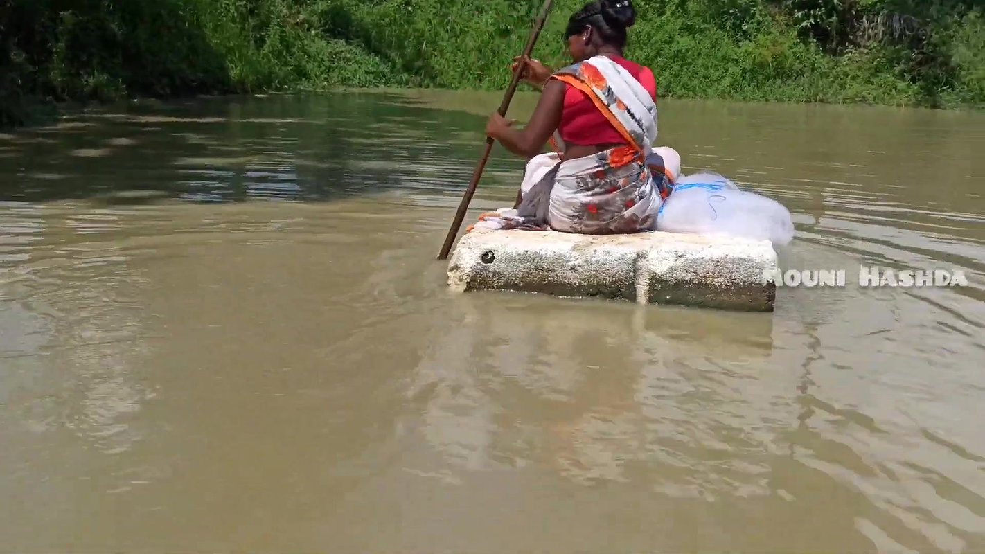 Amazing Village women Floating and Fishing