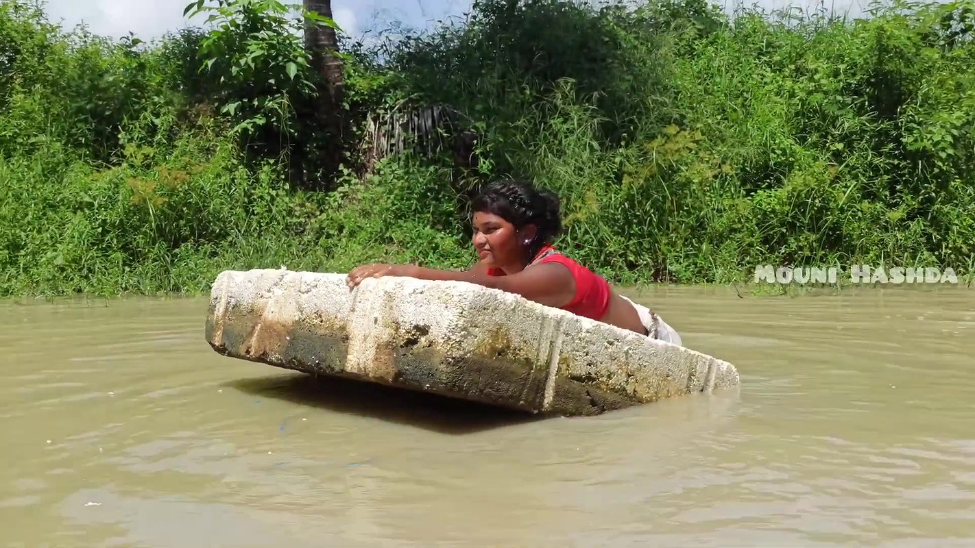 Amazing Village women Floating and Fishing