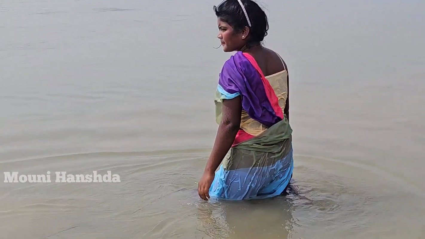 Amazing Village Women shore Fishing video