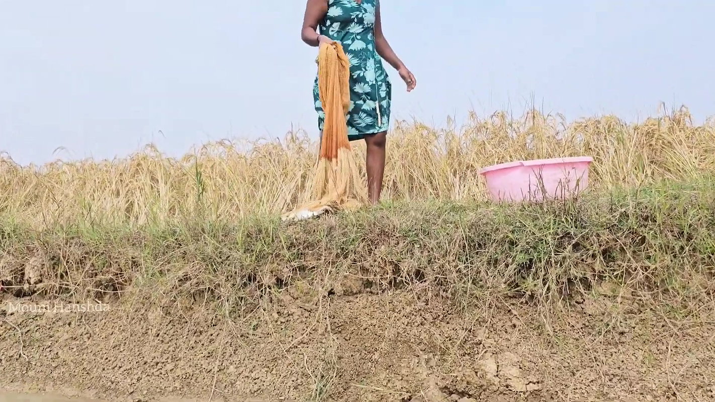 Village women net fishing video by Mouni