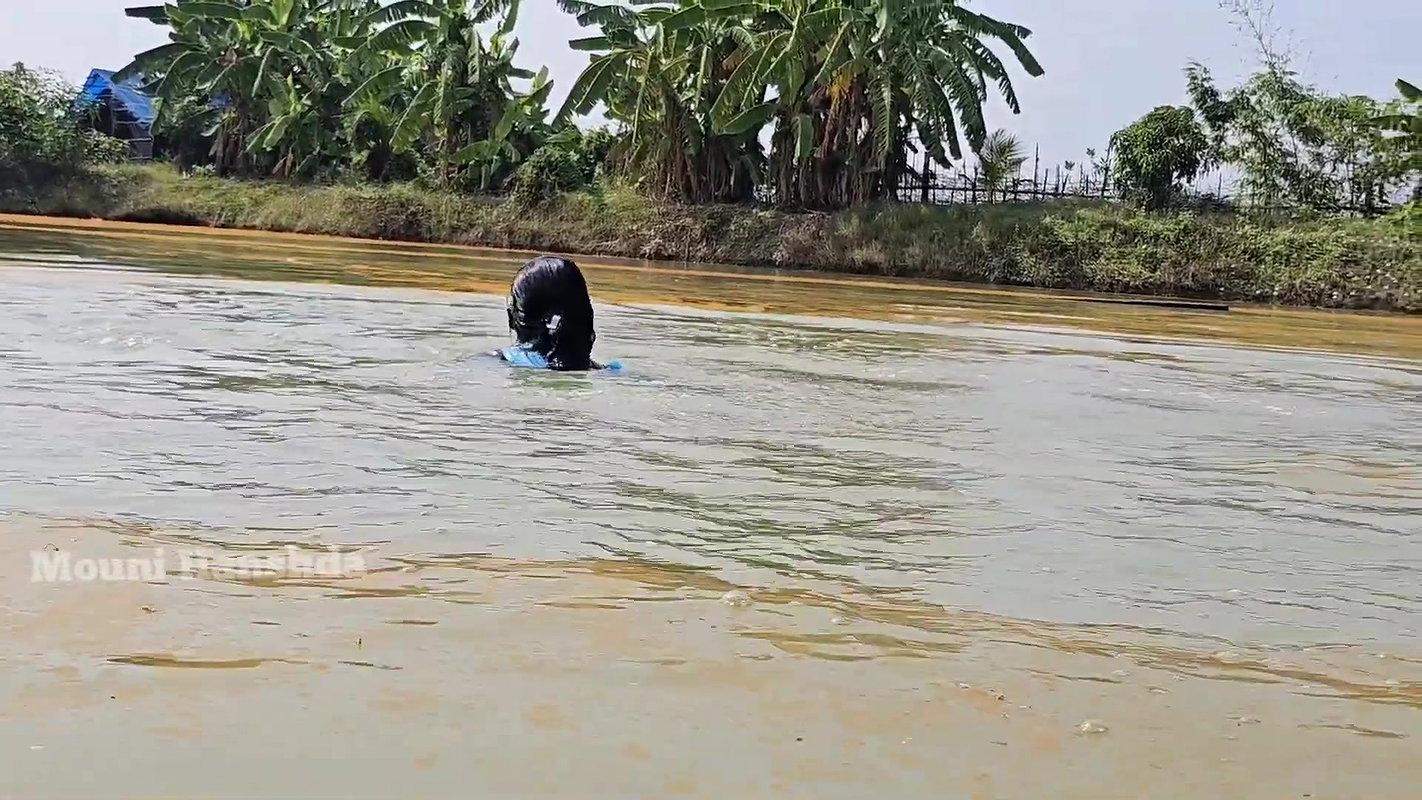 Village wife fishing video 3