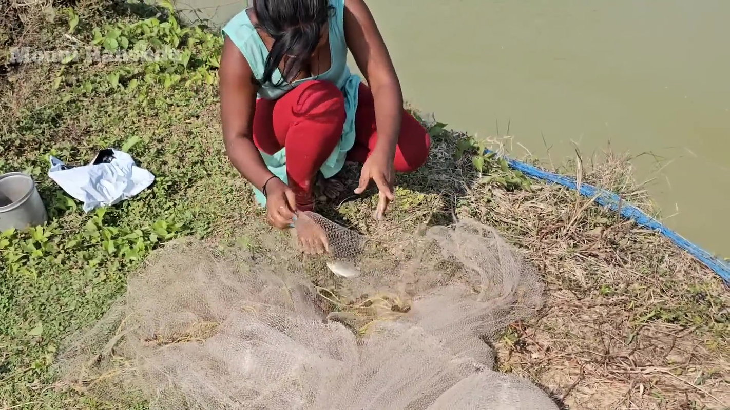 Village wife fishing video 2