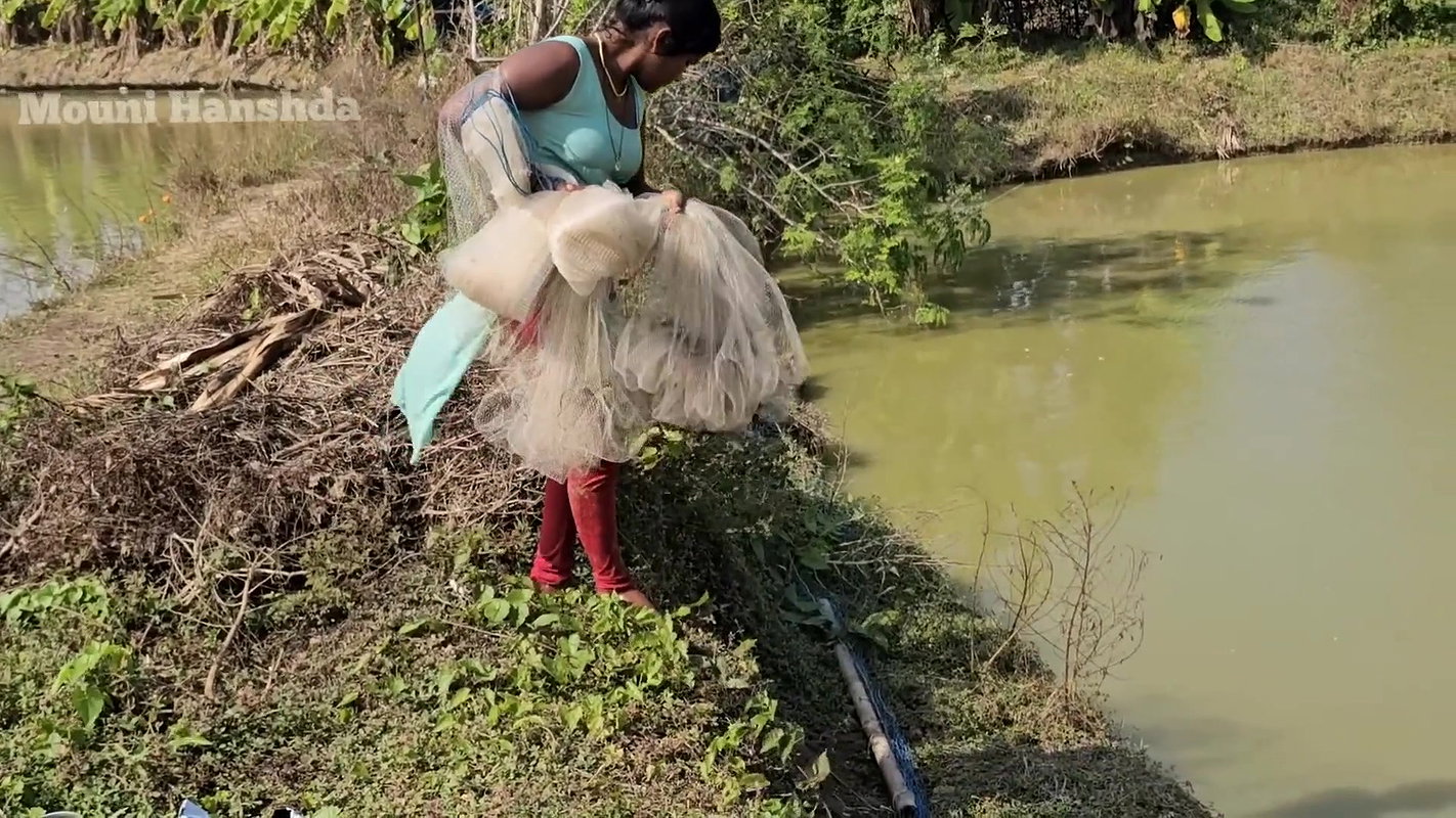 Village wife fishing video 2
