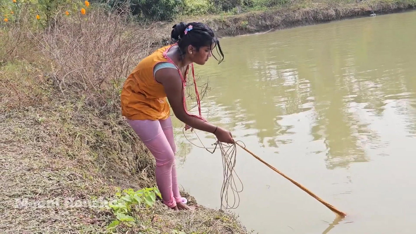 Village wife fishing video 5
