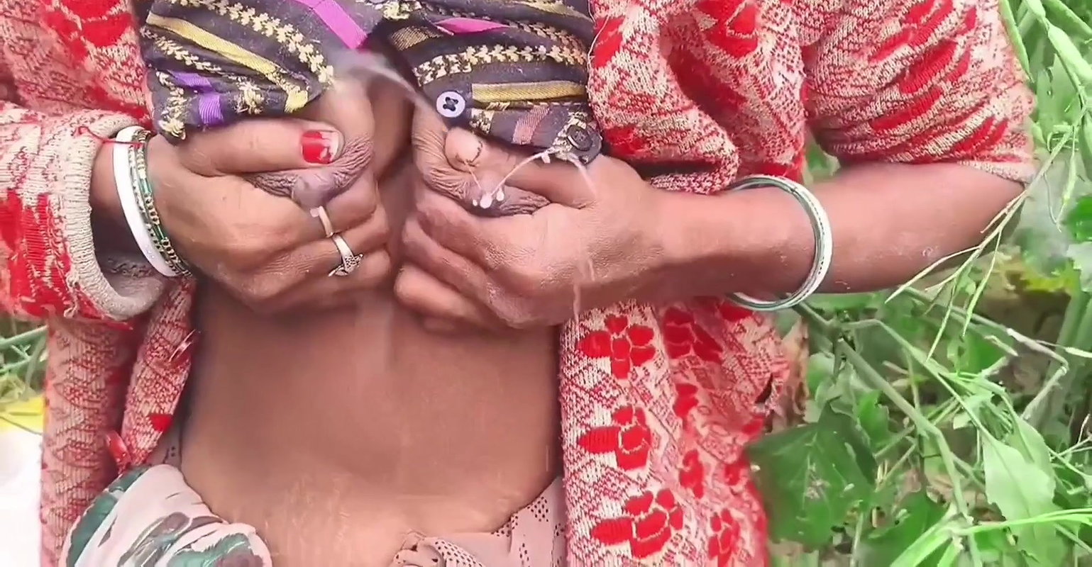 Bengali jija g ne apne sage sali ko jungle me lejake Lund pe boobs se dudh niklwa ke hard chudai kiya
