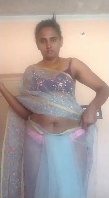 Unsatisfied horny lady masturbation