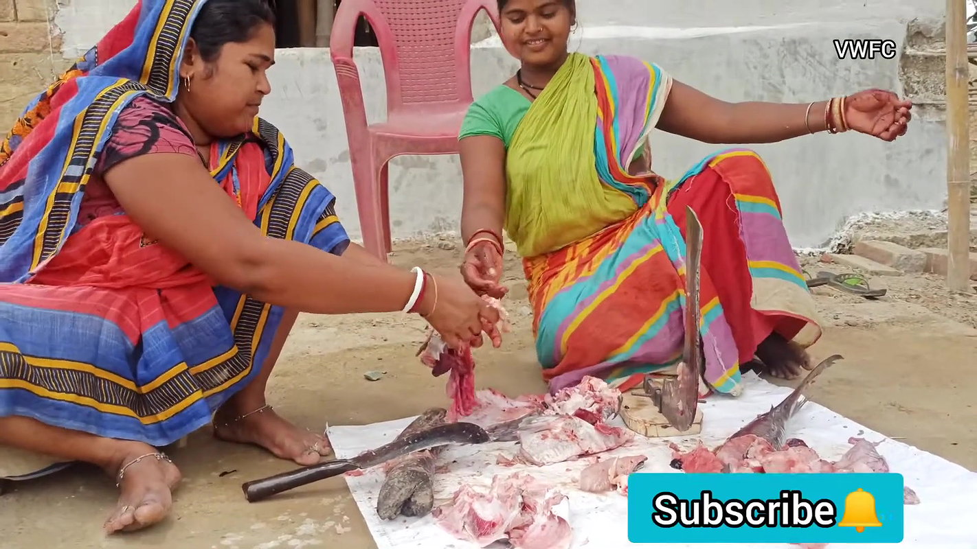 xAmazing Fish cutting skills    Village women cutti