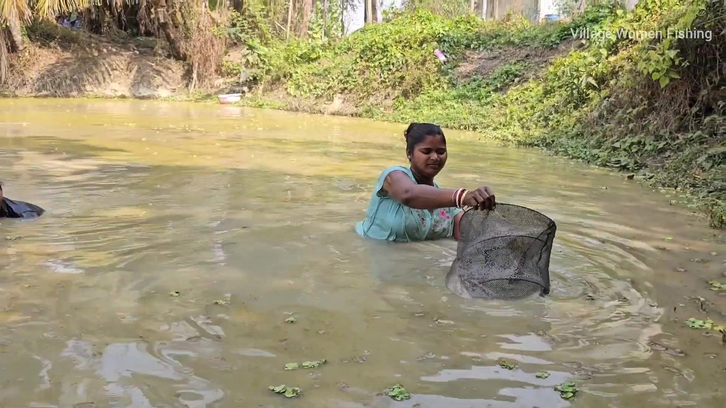 Amazing Mouni Fishing Big Carp Fish with Mouni Han