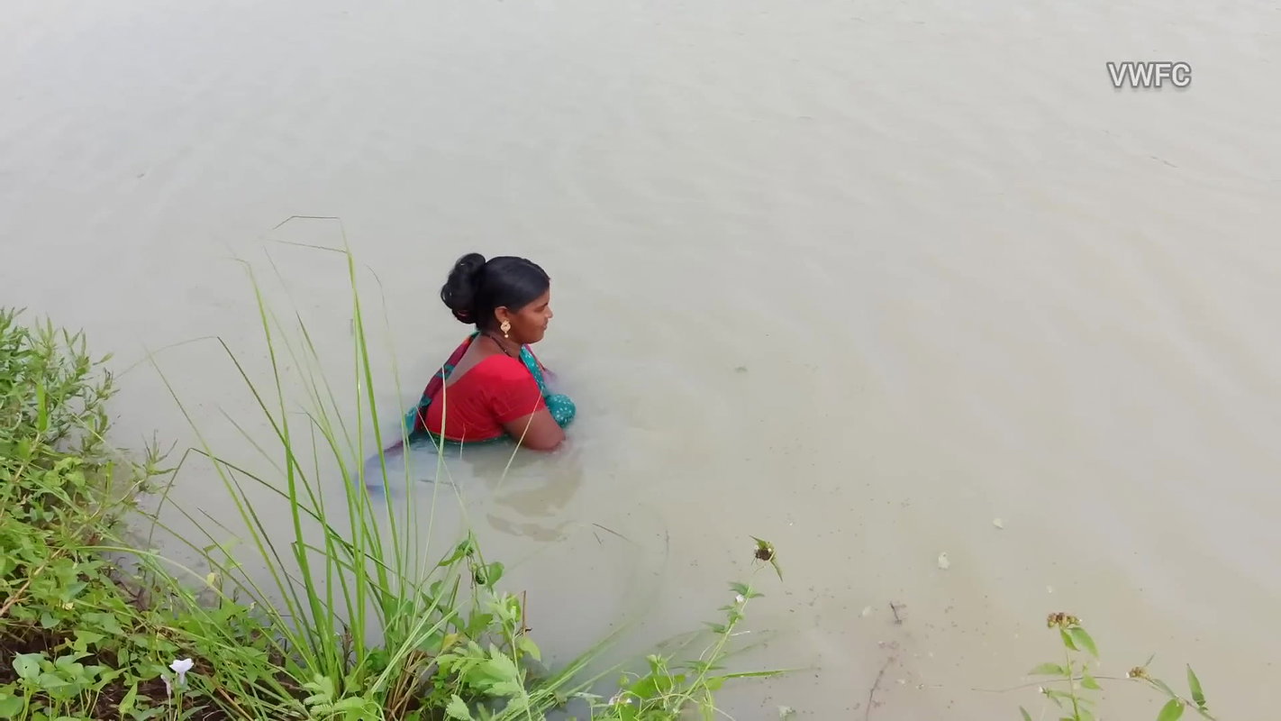 Amazing Net Casting by Village women    Best Net F