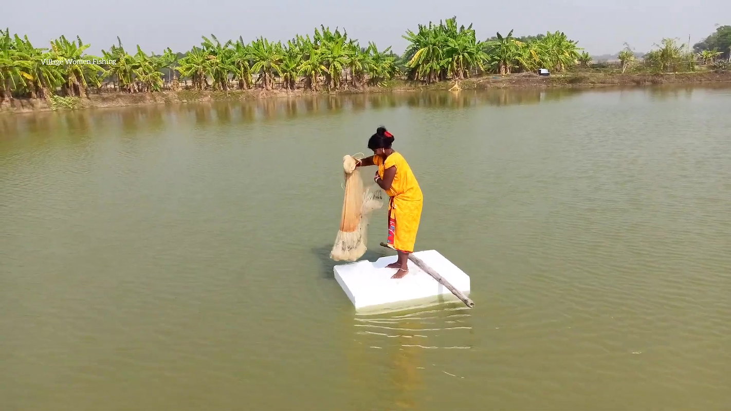 Amazing net fishing   village women floating and f