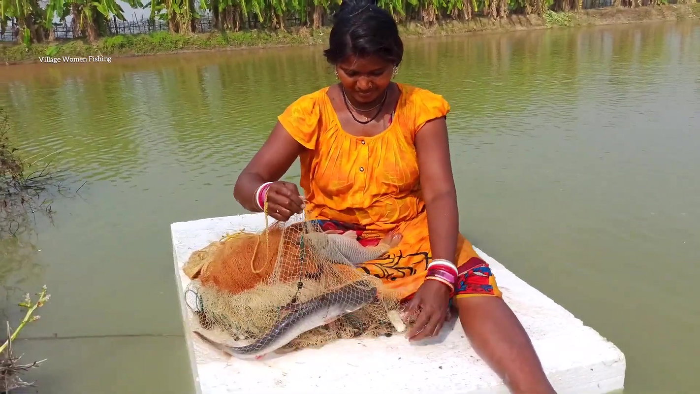Amazing net fishing   village women floating and f