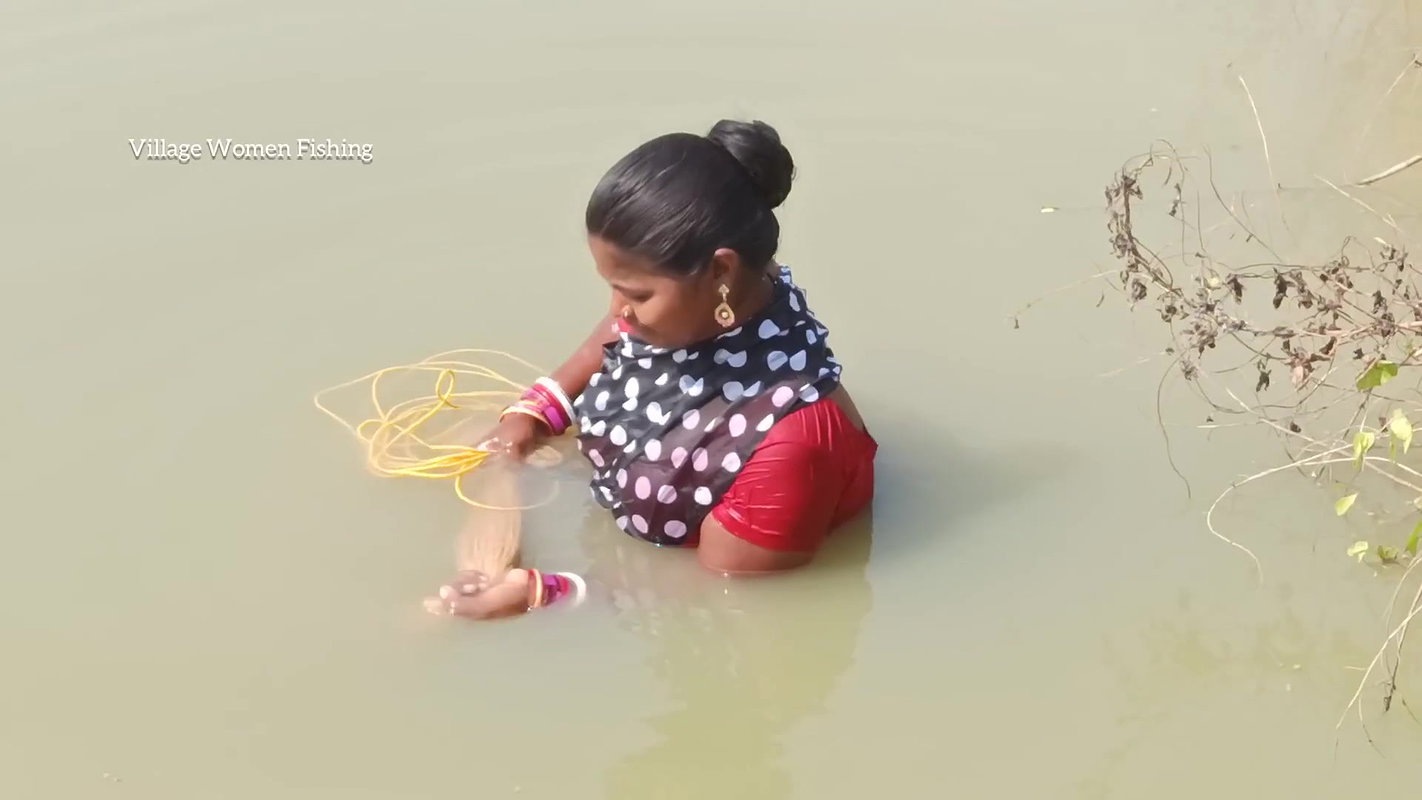 Amazing Traditional Village Women Net Fishing   Vi