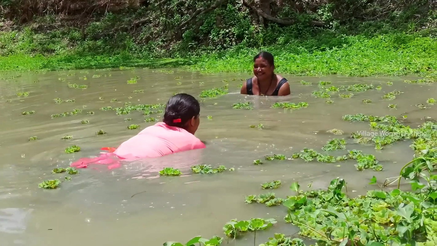 Amazing village women fishing in village pond   Ne