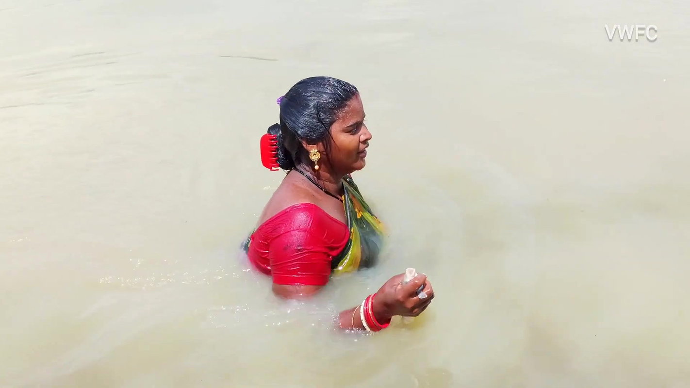 Amazing Village women Fishing    Incredible Fishin