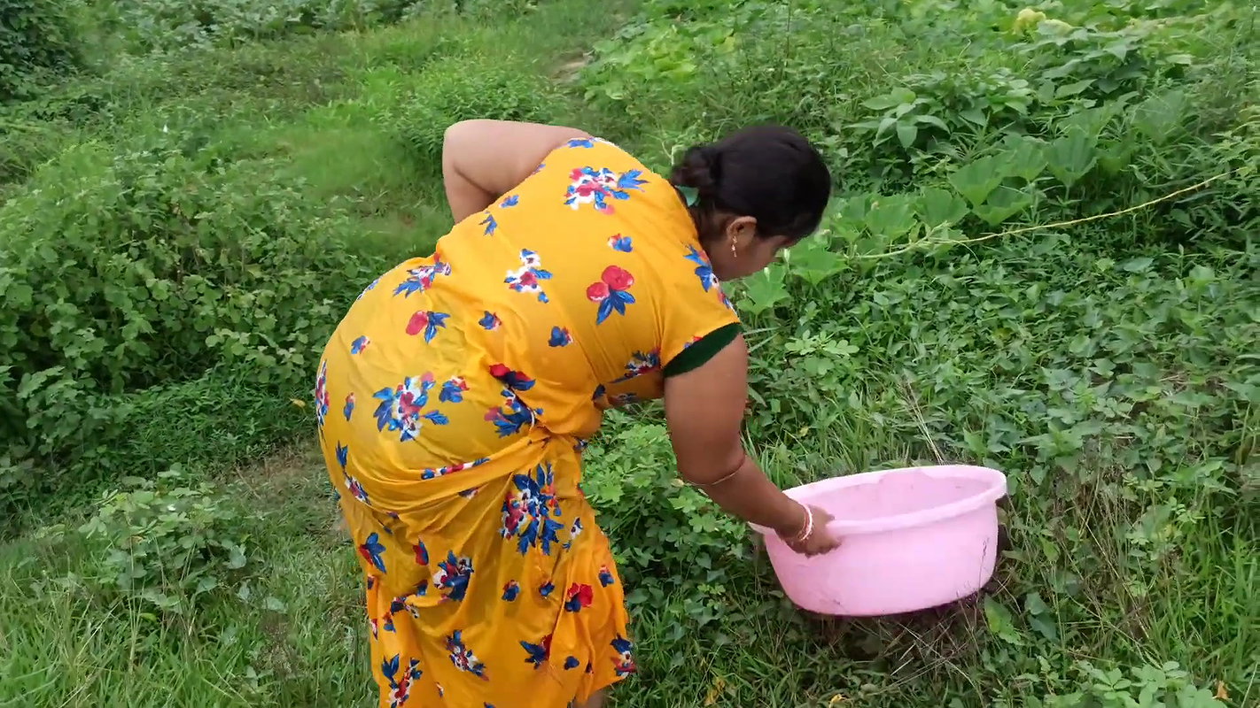 Amazing village women fishing    Women fishing Til