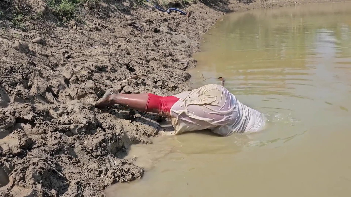 xAmazing Village Women incredible Net fishing in Mu
