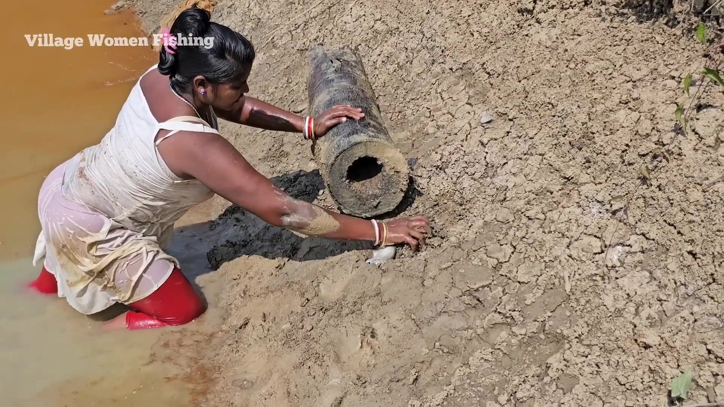 xAmazing Village Women incredible Net fishing in Mu